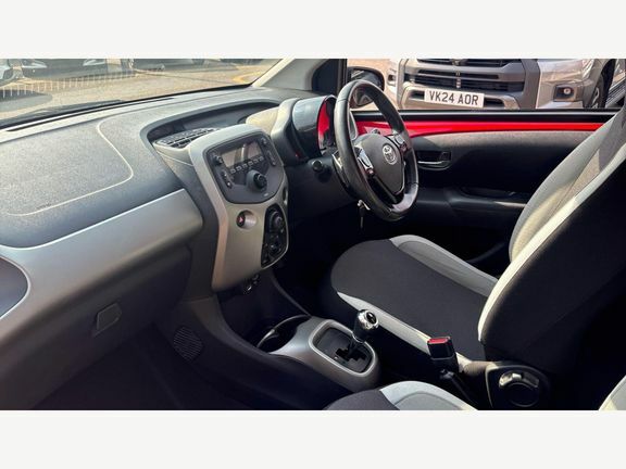 Toyota Aygo X X-play X-shift Red #5
