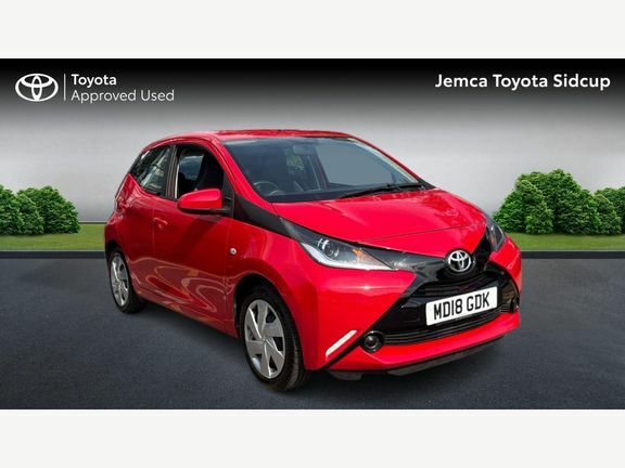 Toyota Aygo X X-play X-shift Red