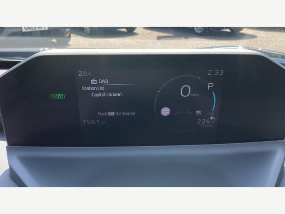 Toyota bZ4X 71.4Kwh Pure 11Kw Obc Grey #11