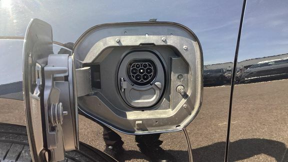 Toyota bZ4X 71.4Kwh Pure 11Kw Obc Grey #27