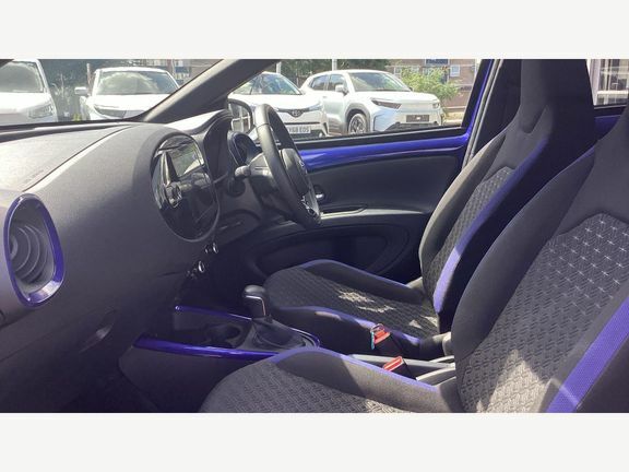 Toyota Aygo X Edge Auto Blue #5