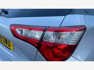 Toyota Yaris 1.5 Vvt-h Design E-cvt Euro 6 Ss Blue #20