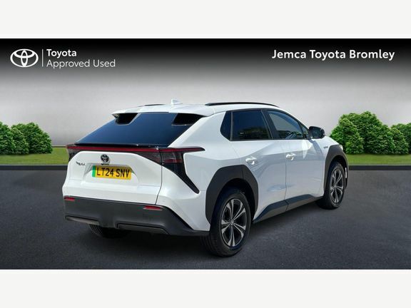 Toyota bZ4X 71.4Kwh Motion 11Kw Obc White #2