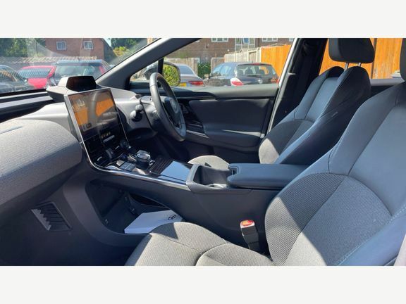 Toyota bZ4X 71.4Kwh Motion 11Kw Obc White #5