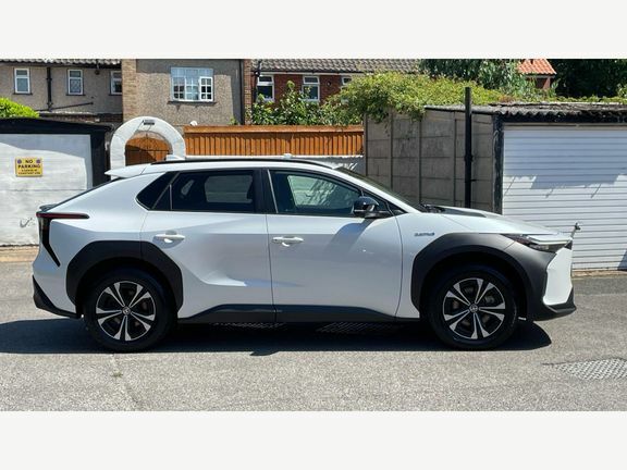 Toyota bZ4X 150Kw Pure 71.4Kwh 11Kw White #21
