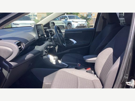 Toyota Yaris Design Hybrid, Navi Black #5