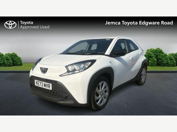 Toyota Aygo X Pure Automatic White #3