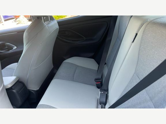 Toyota Yaris 1.5 Vvt-h Design E-cvt Euro 6 Ss Grey #13