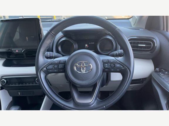 Toyota Yaris 1.5 Vvt-h Design E-cvt Euro 6 Ss Grey #8