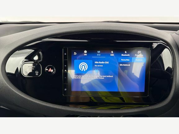 Toyota Aygo X 1.0 Vvt-i Exclusive Euro 6 Ss Green #9