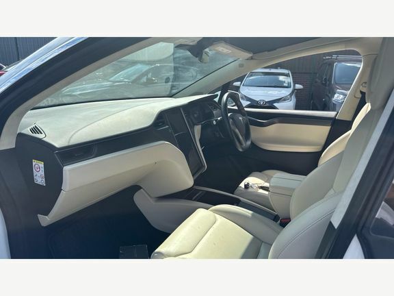 Tesla Model X 75D Dual Motor 4Wde White #5