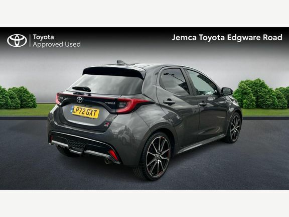 Toyota Yaris Gr Sport Grey #2