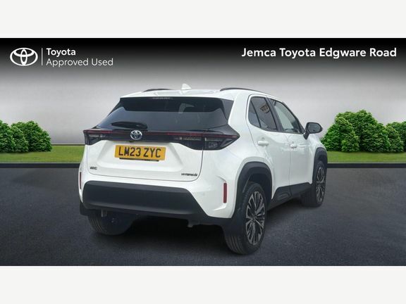Toyota Yaris Cross Excel Fwd Pan Roof White #2