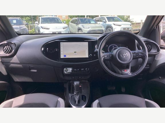 Toyota Aygo X Gr Sport White #6