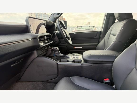Toyota Land Cruiser Invincible 5 Seats Pan Roof #5