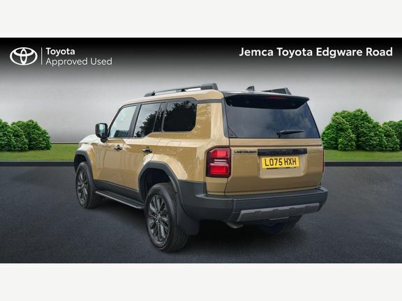 Toyota Land Cruiser Invincible 5 Seats Pan Roof #4