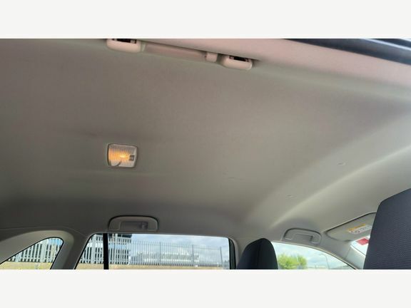 Toyota Rav 4 Dynamic White #19