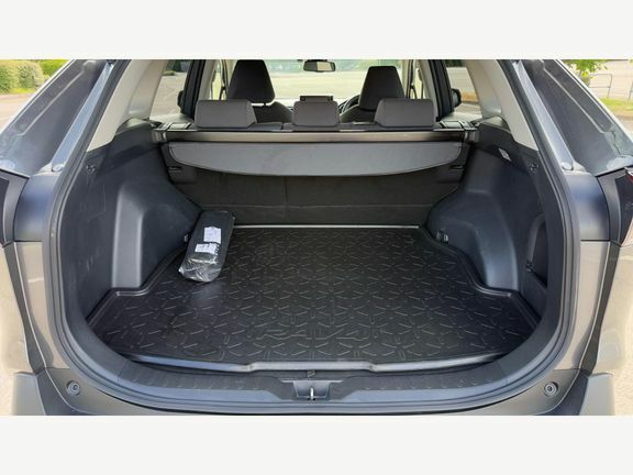 Toyota Rav 4 Dynamic White #13