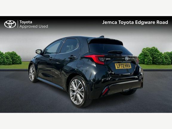 Toyota Yaris Excel Black #3