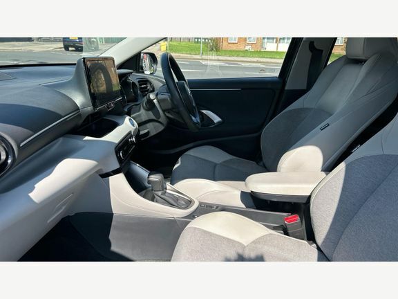 Toyota Yaris Excel Black #4