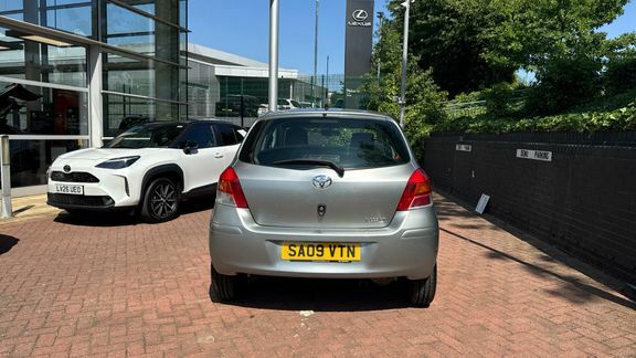 Toyota Yaris Hatchback Red #23