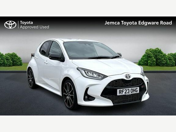 Toyota Yaris Gr Sport White