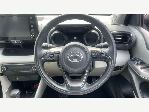 Toyota Yaris Yaris Excel 1.5 Hybrid Red #6