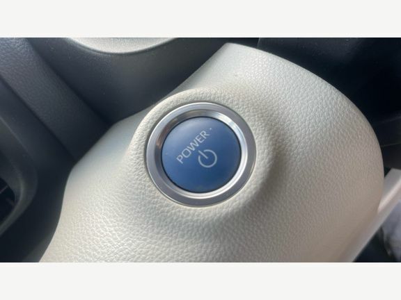 Toyota Yaris Dynamic Blue #15
