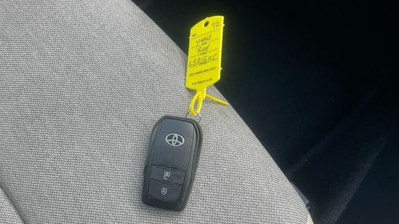 Toyota Yaris Dynamic Blue #26
