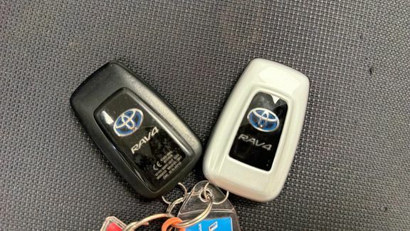 Toyota Rav 4 Design White #27