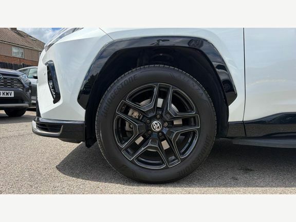 Toyota Rav 4 Design White #25