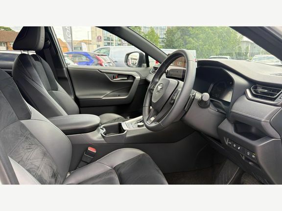 Toyota Rav 4 Design White #12