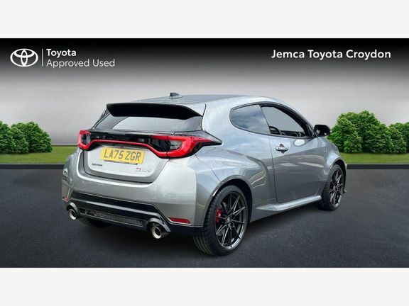 Toyota Yaris 1.6 Turbo Circuit Silver #2