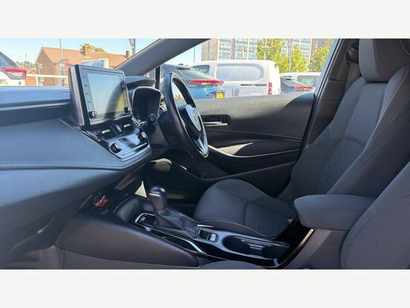 Toyota Corolla Design 1.8 Hybrid Hb Trk YR69NXB Grey #5