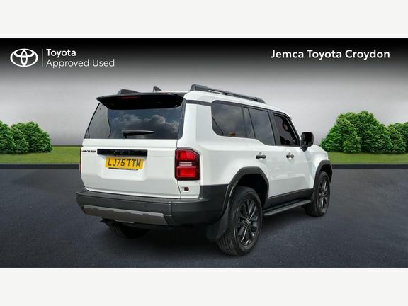 Toyota Land Cruiser Invincible 5 Seats Pan Roof White #2