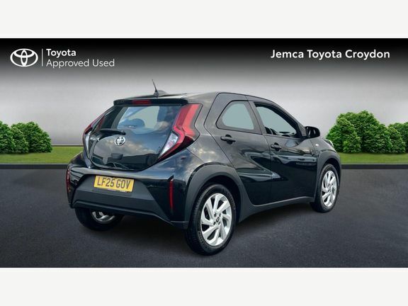Toyota Aygo X Pure Automatic Black #2