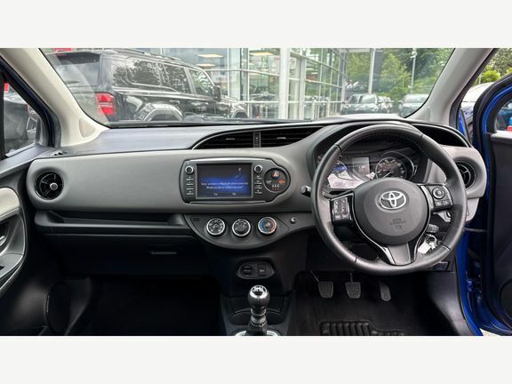 Toyota Yaris 1.5 Icon Tech Blue #6