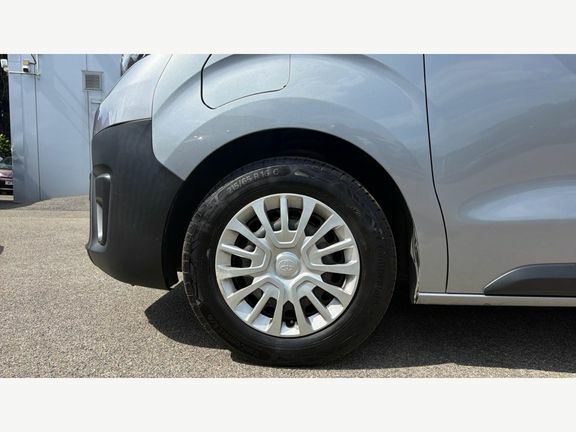 Toyota PROACE 1.5D Icon Medium Panel Van Mwb Euro 6 Ss 6Dr Grey #19