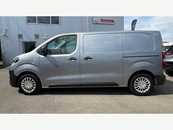 Toyota PROACE 1.5D Icon Medium Panel Van Mwb Euro 6 Ss 6Dr Grey #18