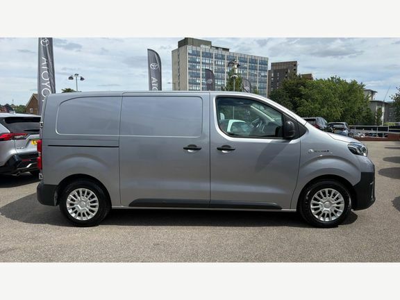 Toyota PROACE 1.5D Icon Medium Panel Van Mwb Euro 6 Ss 6Dr Grey #17