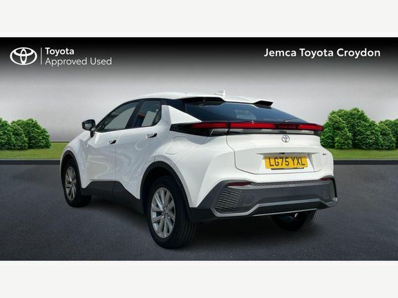 Toyota C-Hr Icon 1.8 Fwd Hv White #4