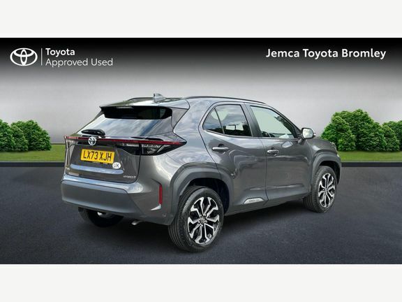 Toyota Yaris Cross Design Fwd LX73XJH Grey #2