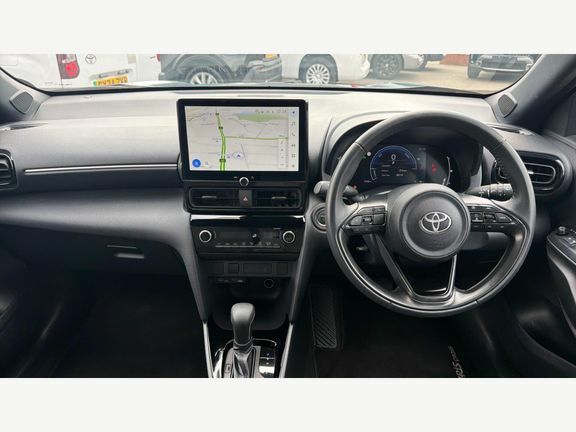 Toyota Yaris Cross Design Fwd 130Hp Safety Pack LL75RFX Green #6