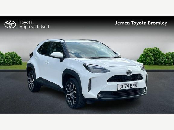 Toyota Yaris Cross Design Fwd Safety Pack White