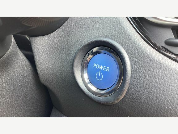 Toyota C-Hr 1.8 Dynamic 122 Bhp White #16
