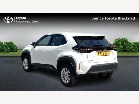 Toyota Yaris Cross Icon Fwd RK75TZG White #4