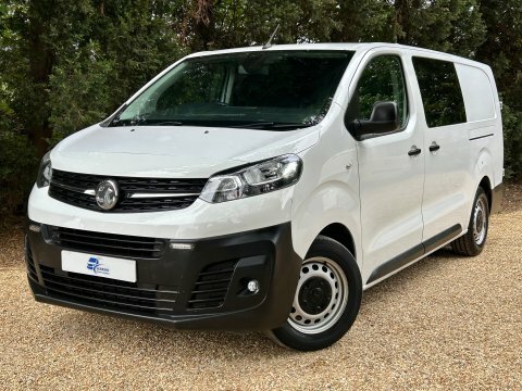 Vauxhall Vivaro Dynamic 3100 L2 White