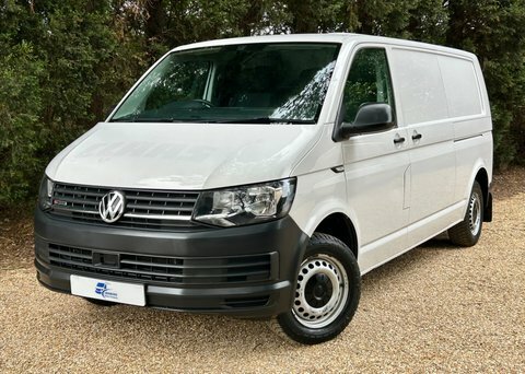 Volkswagen Transporter Startline 4Motion T32 White