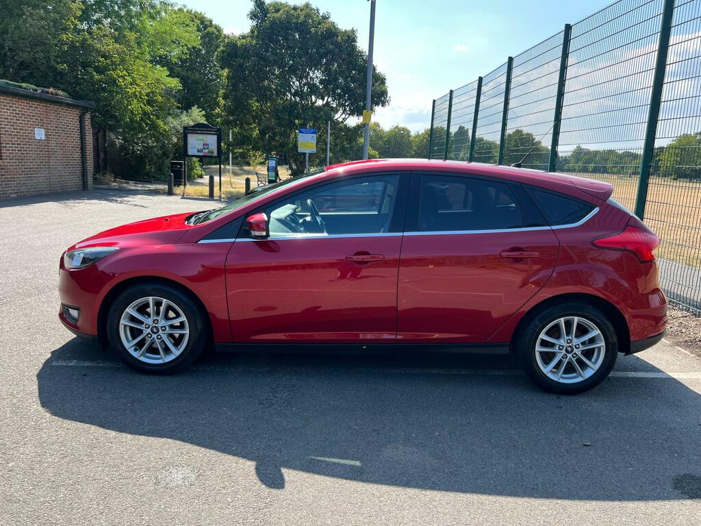 Ford Focus Petrol CE16WVN Red #5
