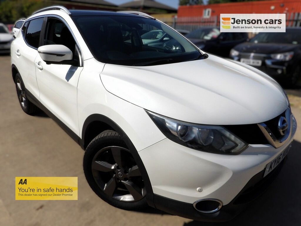 Nissan Qashqai 1.5 Dci N-connecta Suv 2Wd Euro White
